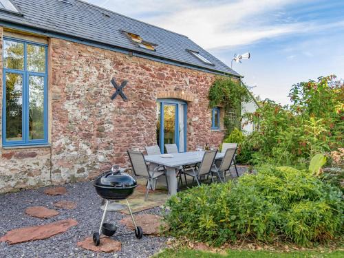 St Ishmaels House | The Old Cowshed