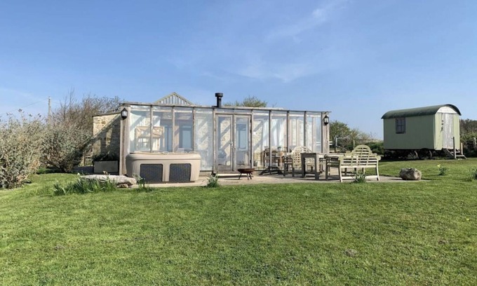 Holworth House | The Old Lookout