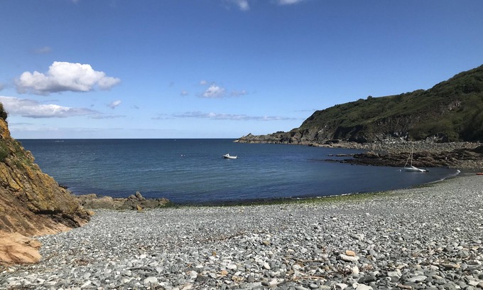 Helford Passage Cottage | THE OLD STABLE, pet friendly, character holiday cottage in Porthallow