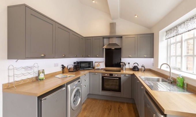 Chesterfield Cottage | The Olde Coach House