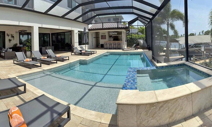 Peninsula Point House | The One: Modern Style Prime Home, West Exposure, WOW View +Sunset@Spreader Canal