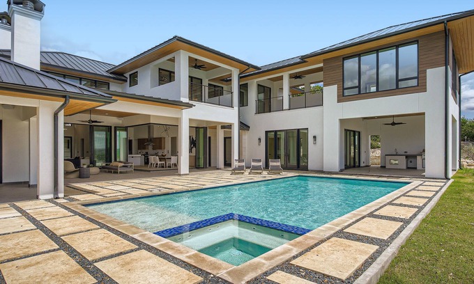 Northshore On Lake Travis House | The Oracle by AvantStay | Luxe Design + Pool, Yoga Room