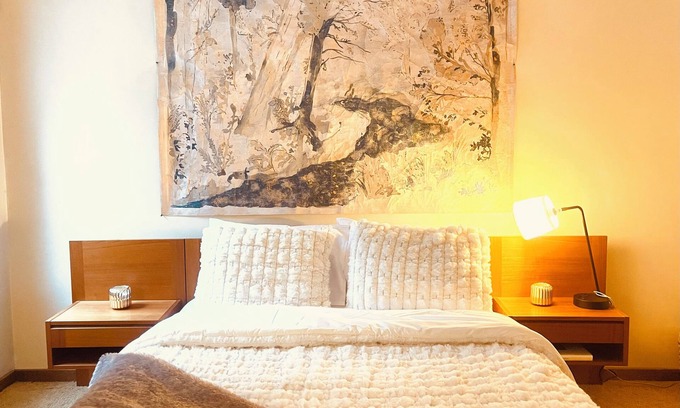 Ludlow Condo | THE OTTO: A Warm + Cozy Ski In Ski Out Lodge