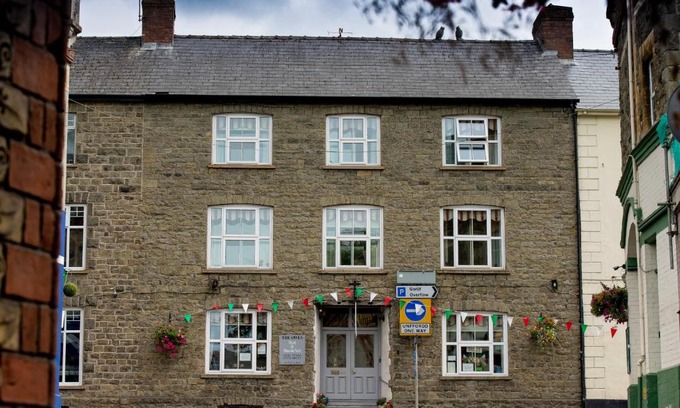 Builth Wells Bed & Breakfast | The Owls