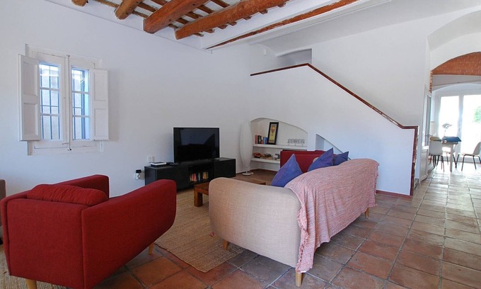 Vilassar de Mar Ski Chalet | The painter's home · Charming house w/terrace, sea views & 2 min beach
