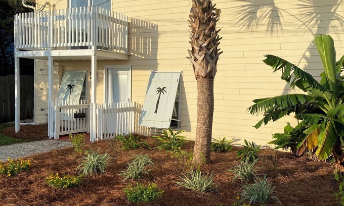 Tybee Island Condo | The Palm Cottage condo on Chimney Creek
