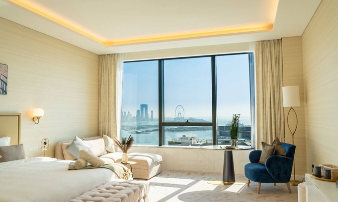 Deira Apartment | The Palm Tower Dubai