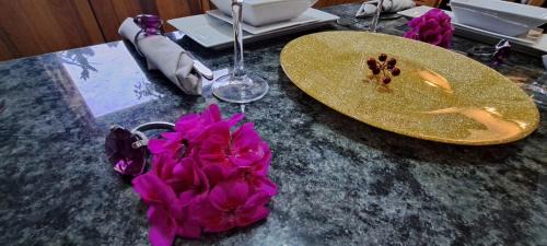 Qawra House | The Palm Villa