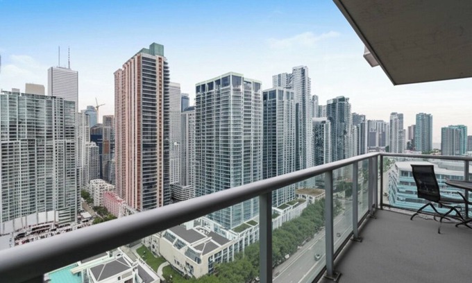 CityPlace Apartment | The Pearl Waterfront Estate