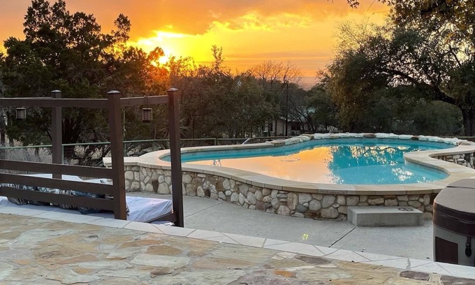 Marble Falls House | The Pebble house with a POOL and HOT TUB