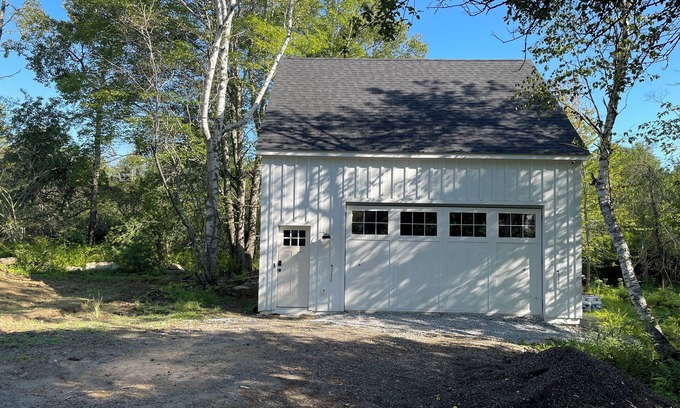 Tenants Harbor House | The Perch - A cozy cottage minutes from Tenants Harbor, with water access!
