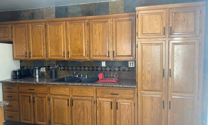 Gardena House | The Perfect Getaway! Beautiful home close to LAX and SoFi Stadium!
