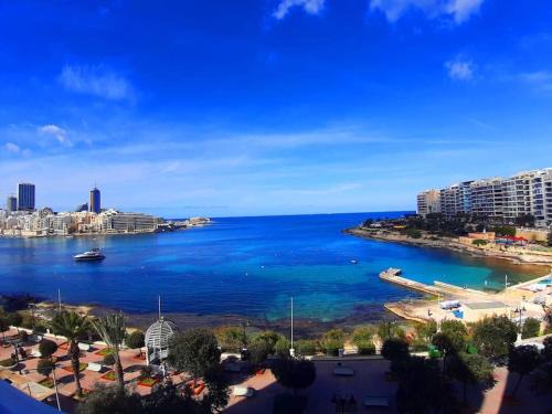 Il-Balluta Apartment | The perfect home away from home