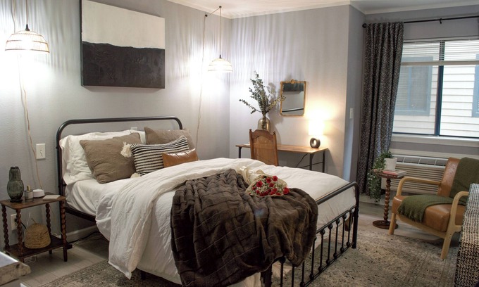 Englewood Condo | The Petite Stay | Studio Retreat Near DTC + Pool