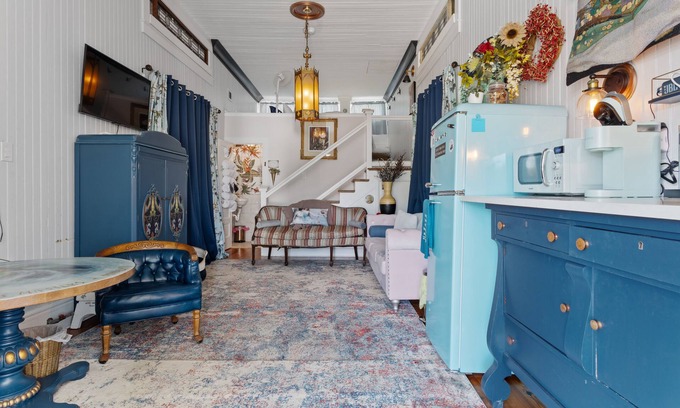 Bay St Louis House | The Pixies - in the middle of it all - Private Suite steps from sand or a pool