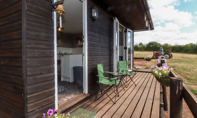 Hay-on-Wye Cottage | THE PROSPECT, with a garden in Ledbury