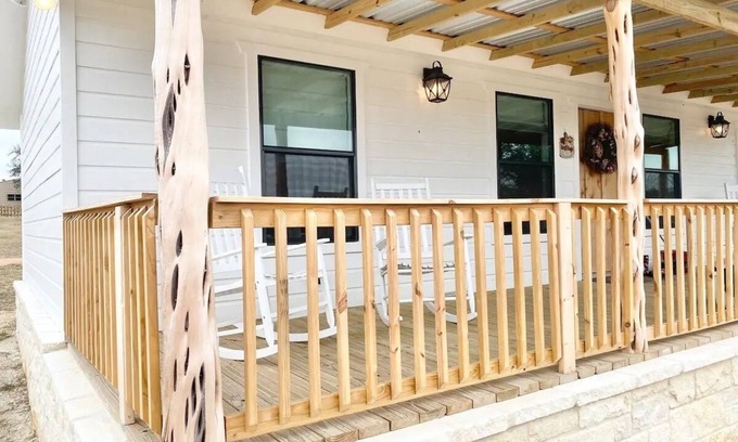 Fredericksburg Cabin | The Ranch@Fredericksburg - The Blue Bonnet - 2BD/2BA