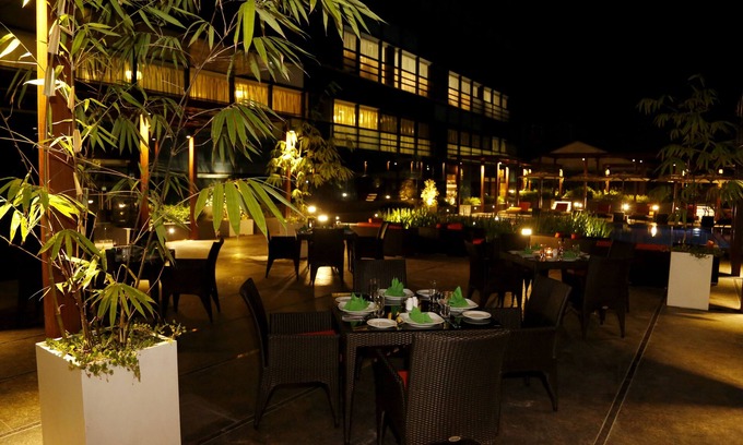 Kozhikode Hotel | The Raviz Calicut