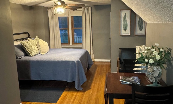 Grundy Center House | The Red Cottage is 2 blocks from Grundy Center's Historical Downtown. nn