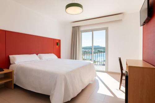 Sant Antoni de Portmany Hotel | The Red Hotel - Adults Only