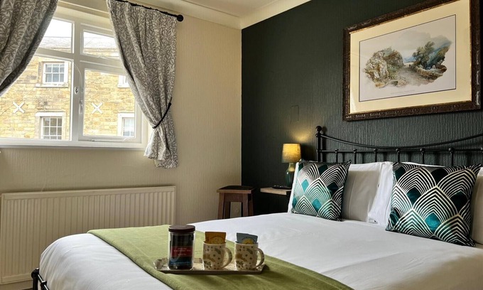 Bakewell House | The Red Lion