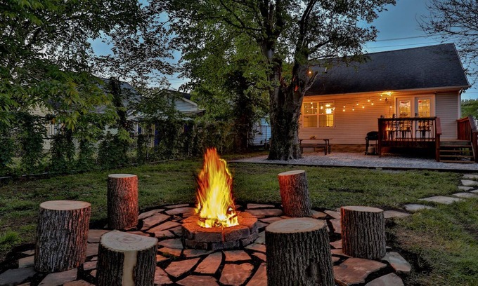 North Nashville House | The Red Swing North Nashville