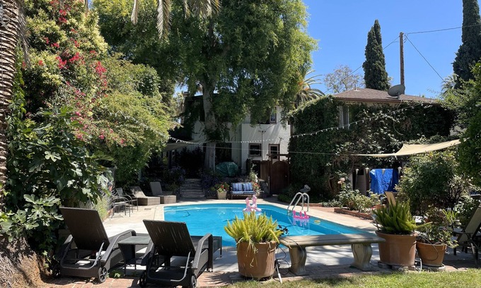 South Redlands Apartment | The Redlands Guesthouse: Historic District/Pool