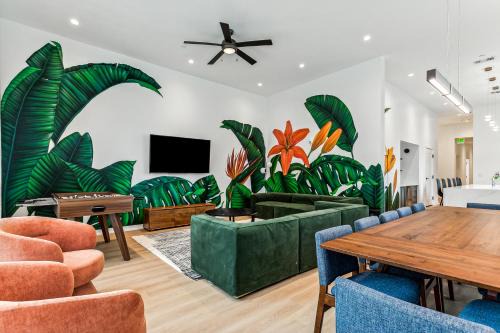 Faubourg Lafayette Apartment | The Revelry