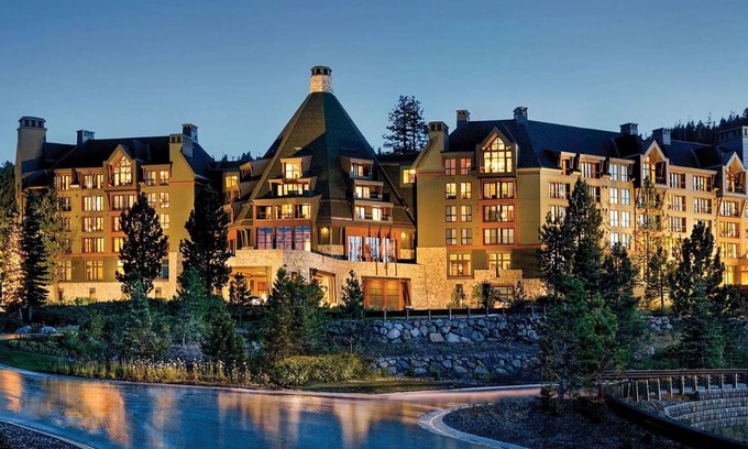 Downtown Chicago Resort | The Ritz-Carlton Club, Lake Tahoe - 3 bdrm