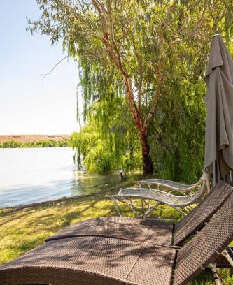 Cowirra House | The Rivers Edge Retreat for Groups and Families
