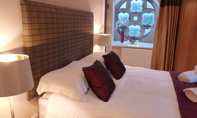 Fort Augustus Apartment | The Ross, apartment in former monasterty on the shores of world famous Loch Ness