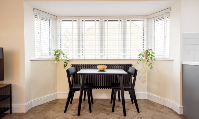 Harwich Apartment | The Royal Apartments Harwich - One Bed Apartment - Fast WiFi - Private Parking