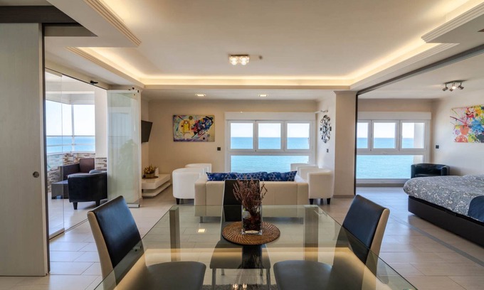 La Malagueta Apartment | The royal executive suite