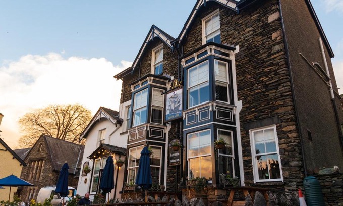 Bowness-on-Windermere Hotel | The Royal Oak Inn