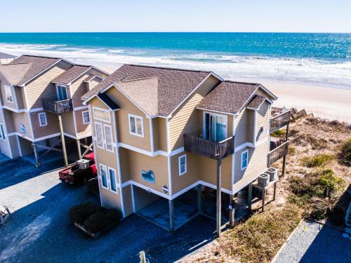 Surf City House | The Salty Spot