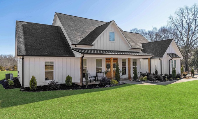 Travelers Rest House | The Sanctuary at Tubbs Mountain