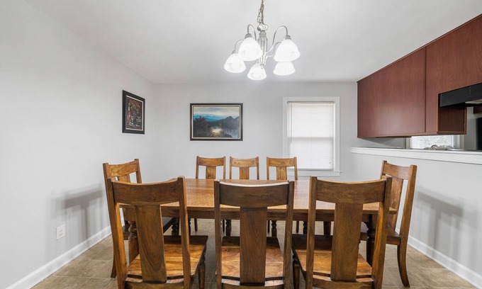Southeast Raleigh House | The Sanctuary Downtown >5mi to Downtown & Union Park