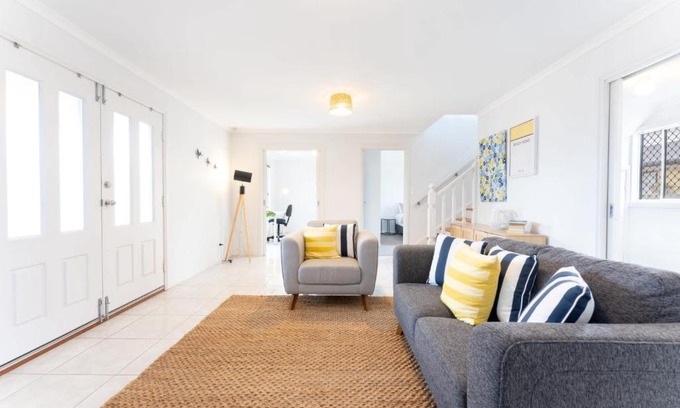 Goolwa Beach House | The Sandpiper- Pet and Family Friendly