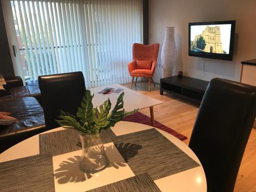 Hull Old Town Apartment | The Sawmill
