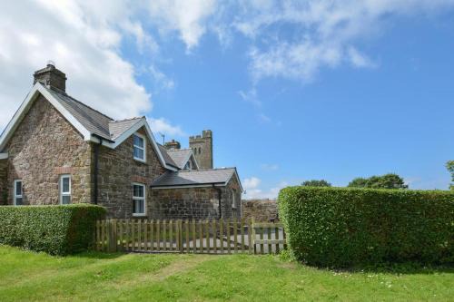 Walwyn's Castle House | The School House
