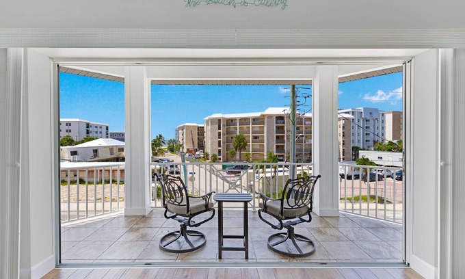 Winklers House | The Seahorse - Ocean views Pool home!