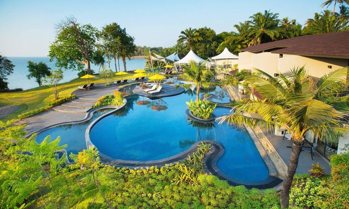 Krabi Hotel | The ShellSea Krabi Luxury Beach Front Resort & Pool Villa