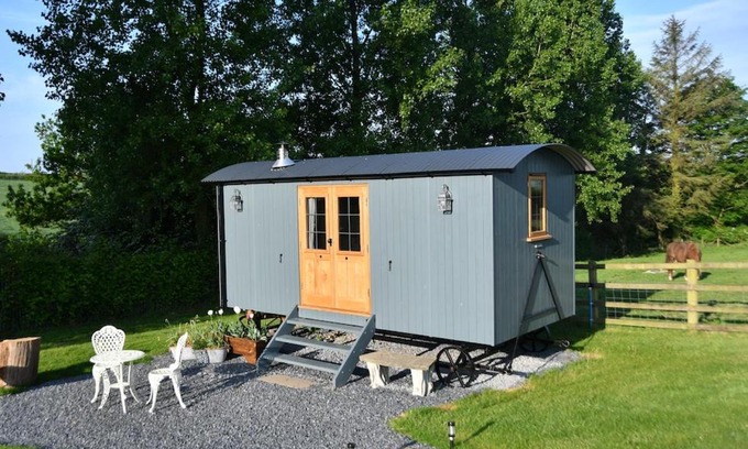 Llangynin Apartment | The Shepherds Hut