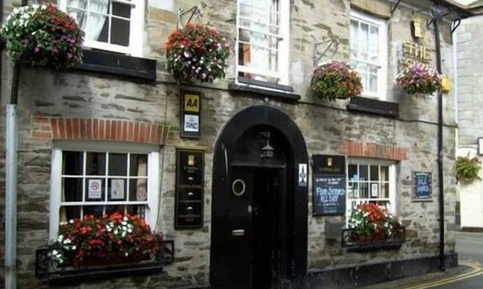 Mevagissey Hotel | The Ship Inn