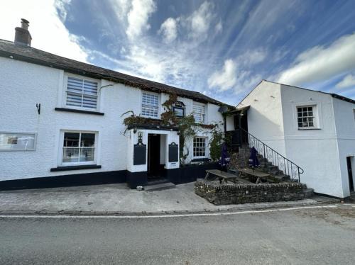 Lerryn Hotel | The Ship Inn Lerryn
