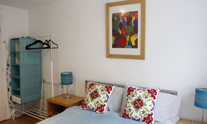 Cirencester Apartment | The Shop - Cotswold Apartment, Sleeps 2, Cirencester