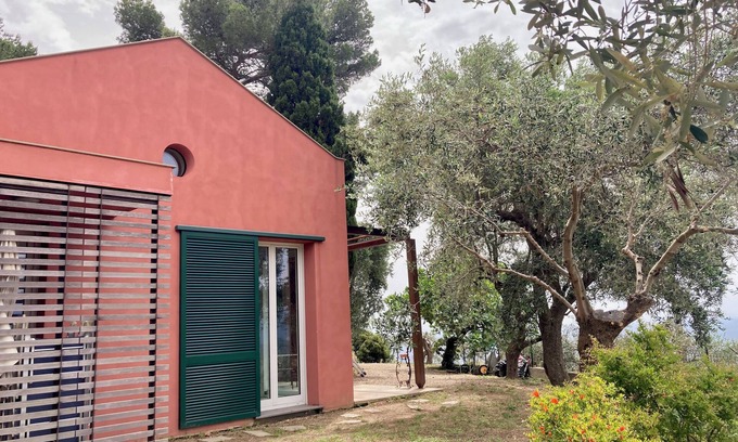 Imperia Villa | the silence among the olive trees, on a hill overlooking the sea