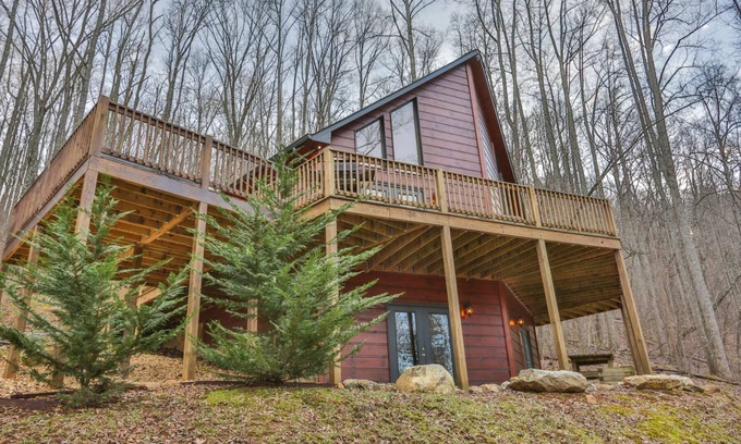 Walnut Mountain Cabin | The Sleepy Hollow Lodge