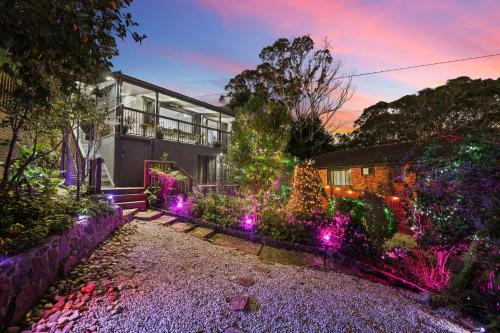 Katoomba House | The Smart Retreat-Voice control smart house spa bath cinema