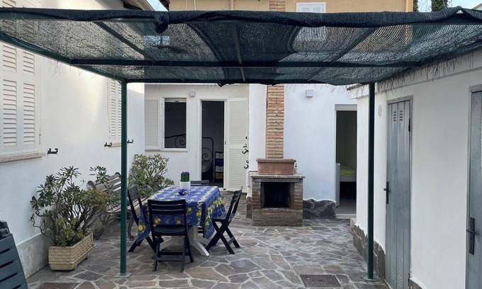 Fregenae House | The Smile of Fregene A little house in an oasis of peace! Close to the beach